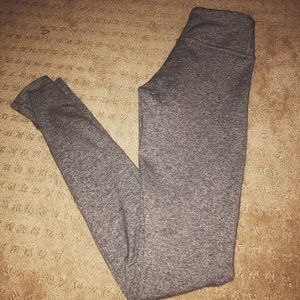 Light grey long lulu leggings